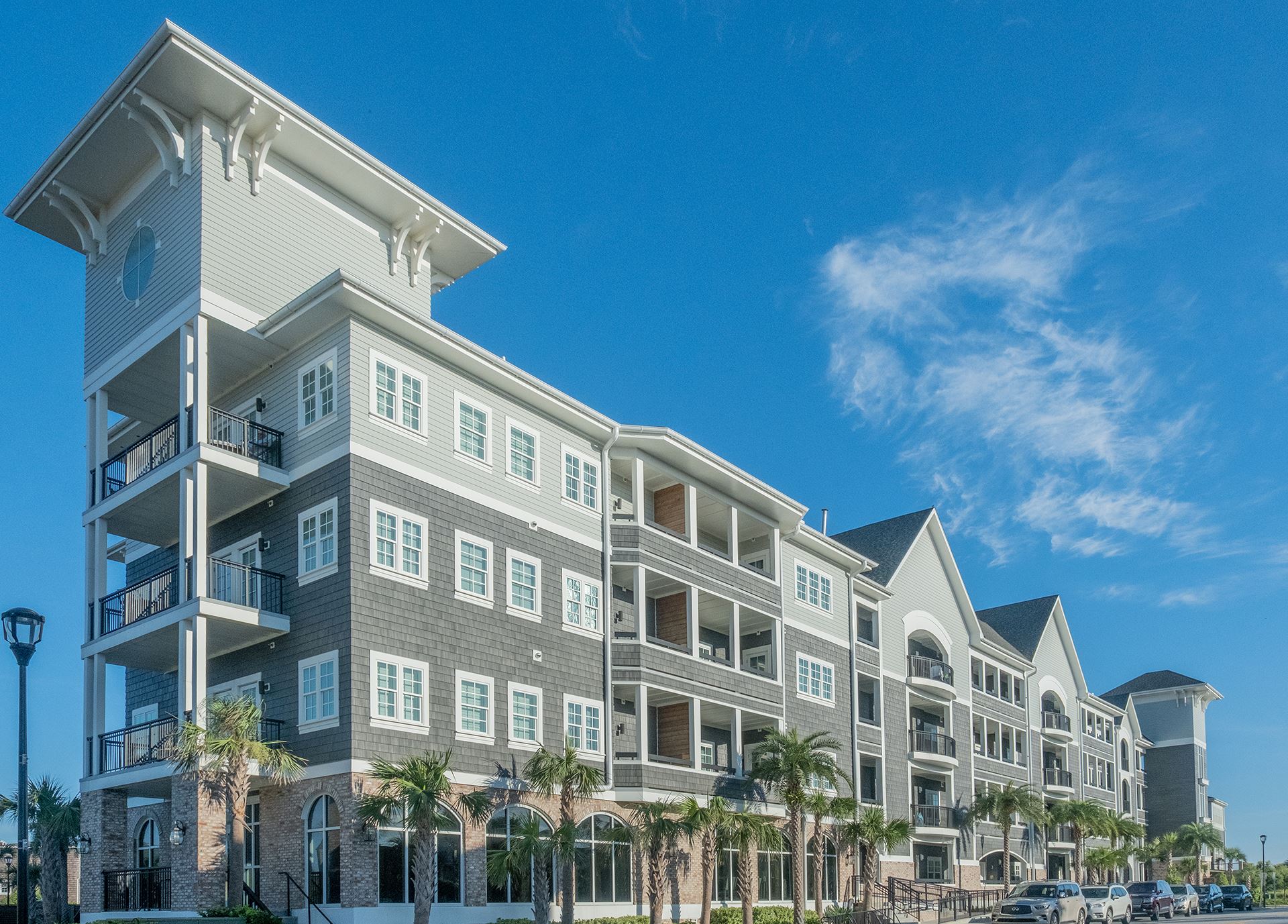 Beautiful exterior of Henderson Lofts featuring Savannah Smooth and Sierra Premium Shake